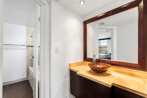 Condominio en venta en Miami Beach, Florida, 2 dormitorios, 150.41 m2 № 1979447 - foto 27