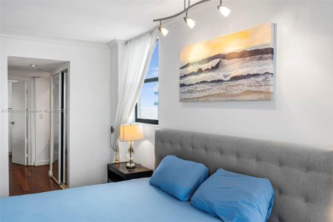 Condominio en venta en Miami Beach, Florida, 2 dormitorios, 150.41 m2 № 1979447 - foto 24