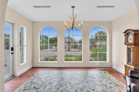 Casa en venta en Miami, Florida, 4 dormitorios, 245.08 m2 № 2002090 - foto 6