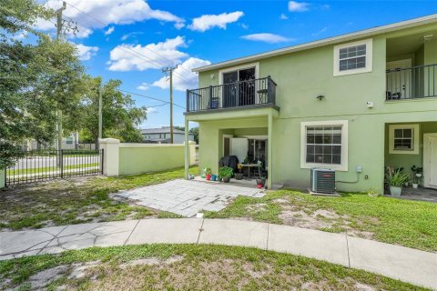 Adosado en venta en Kissimmee, Florida, 3 dormitorios, 146.88 m2 № 2295393 - foto 23