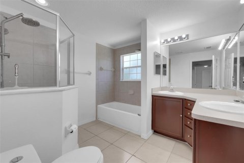 Adosado en venta en Kissimmee, Florida, 3 dormitorios, 146.88 m2 № 2295393 - foto 14