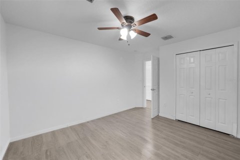 Adosado en venta en Kissimmee, Florida, 3 dormitorios, 146.88 m2 № 2295393 - foto 20