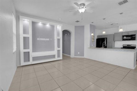Adosado en venta en Kissimmee, Florida, 3 dormitorios, 146.88 m2 № 2295393 - foto 5