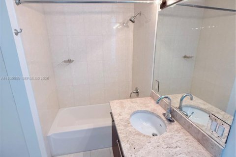Copropriété à louer à Miami, Floride: 2 chambres, 126.63 m2 № 1997585 - photo 29