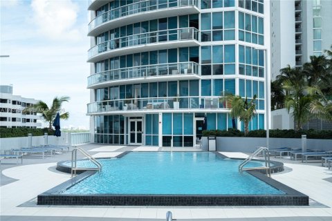 Copropriété à louer à Miami, Floride: 2 chambres, 126.63 m2 № 1997585 - photo 8
