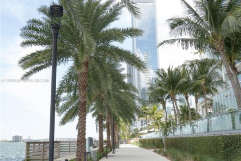 Copropriété à louer à Miami, Floride: 2 chambres, 126.63 m2 № 1997585 - photo 22