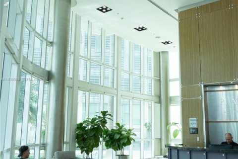 Copropriété à louer à Miami, Floride: 2 chambres, 126.63 m2 № 1997585 - photo 5