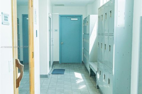 Copropriété à louer à Miami, Floride: 2 chambres, 126.63 m2 № 1997585 - photo 16