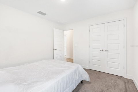 House in Wildwood, Florida 4 bedrooms, 211.72 sq.m. № 2232942 - photo 26