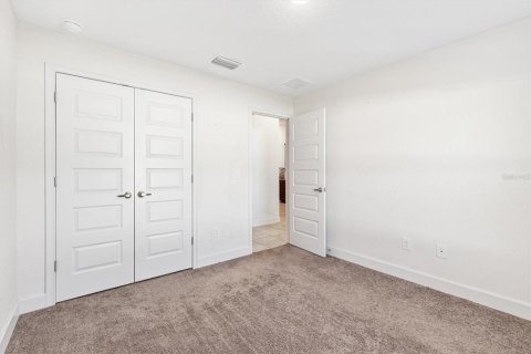 House in Wildwood, Florida 4 bedrooms, 211.72 sq.m. № 2232942 - photo 28