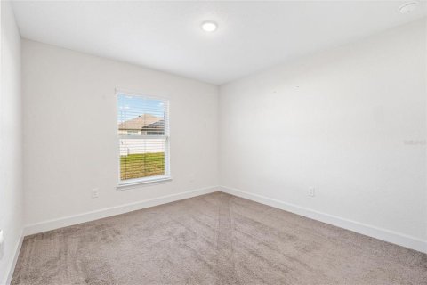 House in Wildwood, Florida 4 bedrooms, 211.72 sq.m. № 2232942 - photo 27