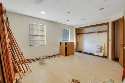 Immobilier commercial à vendre à St. Lucie, Floride: 274.99 m2 № 2429969 - photo 15