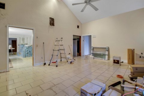 Immobilier commercial à vendre à St. Lucie, Floride: 274.99 m2 № 2429969 - photo 10
