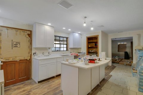Immobilier commercial à vendre à St. Lucie, Floride: 274.99 m2 № 2429969 - photo 12