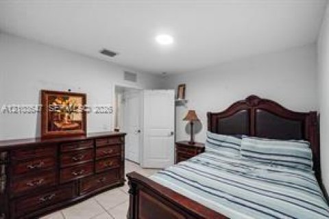 Villa ou maison à vendre à West Palm Beach, Floride: 5 chambres, 234.67 m2 № 2410846 - photo 18