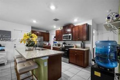 Villa ou maison à vendre à West Palm Beach, Floride: 5 chambres, 234.67 m2 № 2410846 - photo 9