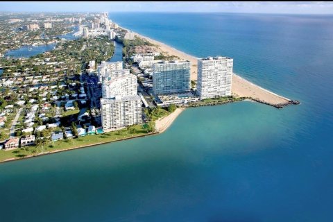 Снять в аренду кондоминиум в Форт-Лодердейл, Флорида 1 спальня, 83.61м2, № 1972950 - фото 8