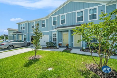 Adosado en venta en New Port Richey, Florida, 3 dormitorios, 151.62 m2 № 2197865 - foto 3