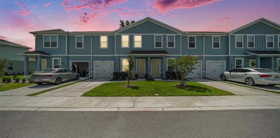 Adosado en New Port Richey, Florida 3 dormitorios, 151.62 m2 № 2197865