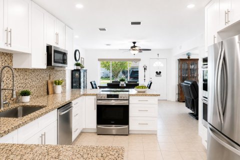 Casa en venta en Dania Beach, Florida, 3 dormitorios, 173.63 m2 № 2192197 - foto 15