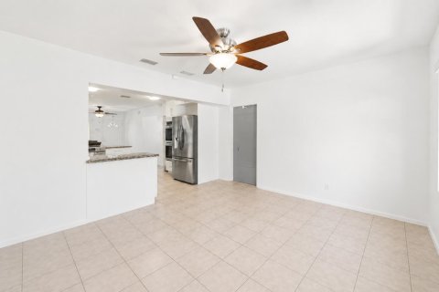 Casa en venta en Dania Beach, Florida, 3 dormitorios, 173.63 m2 № 2192197 - foto 11