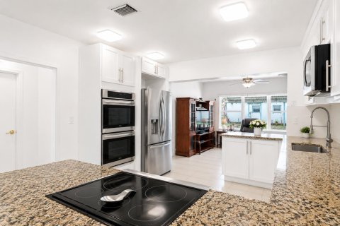 Casa en venta en Dania Beach, Florida, 3 dormitorios, 173.63 m2 № 2192197 - foto 16