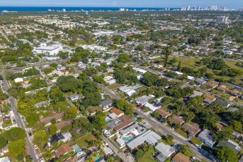 Casa en venta en Dania Beach, Florida, 3 dormitorios, 173.63 m2 № 2192197 - foto 5