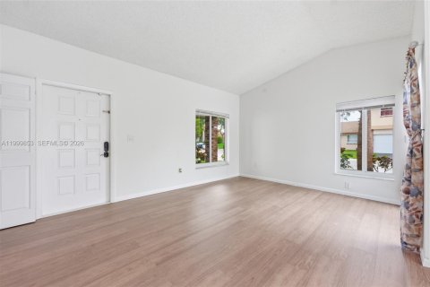 House in Davie, Florida 4 bedrooms, 168.52 sq.m. № 2064798 - photo 6