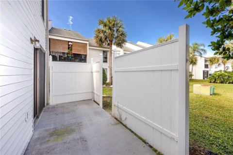 Adosado en venta en Tarpon Springs, Florida, 3 dormitorios, 130.53 m2 № 1678081 - foto 19