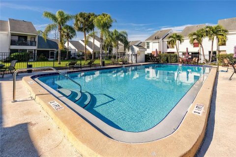 Adosado en venta en Tarpon Springs, Florida, 3 dormitorios, 130.53 m2 № 1678081 - foto 2