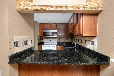 Adosado en venta en Tarpon Springs, Florida, 3 dormitorios, 130.53 m2 № 1678081 - foto 4