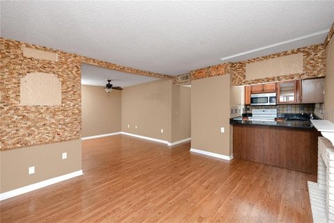 Adosado en venta en Tarpon Springs, Florida, 3 dormitorios, 130.53 m2 № 1678081 - foto 3