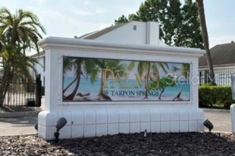 Adosado en venta en Tarpon Springs, Florida, 3 dormitorios, 130.53 m2 № 1678081 - foto 1