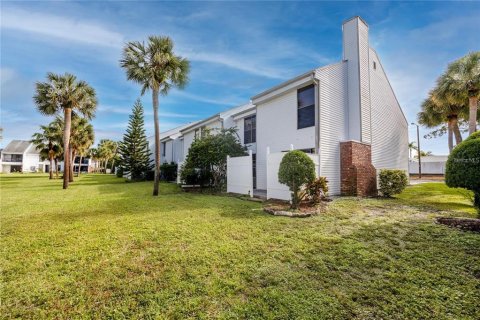Adosado en venta en Tarpon Springs, Florida, 3 dormitorios, 130.53 m2 № 1678081 - foto 20