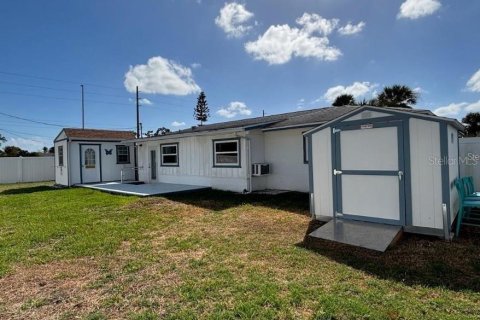 Villa ou maison à louer à Englewood, Floride: 2 chambres, 114.27 m2 № 1880569 - photo 7