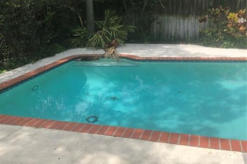 Casa en alquiler en Tampa, Florida, 3 dormitorios, 192.31 m2 № 1917501 - foto 3