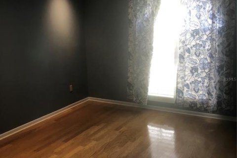 Casa en alquiler en Tampa, Florida, 3 dormitorios, 192.31 m2 № 1917501 - foto 10