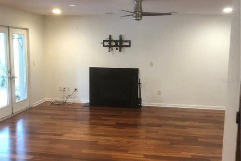 Casa en alquiler en Tampa, Florida, 3 dormitorios, 192.31 m2 № 1917501 - foto 6