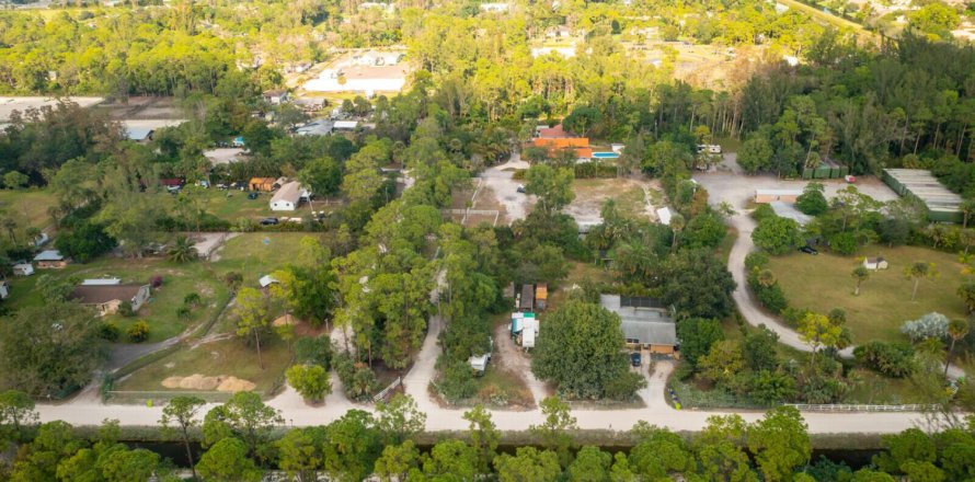 Villa ou maison à Loxahatchee Groves, Floride 1 chambre, 60.39 m2 № 991836