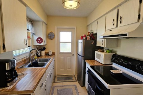 Casa en venta en Port Charlotte, Florida, 2 dormitorios, 91.79 m2 № 1567199 - foto 4