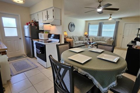 Casa en venta en Port Charlotte, Florida, 2 dormitorios, 91.79 m2 № 1567199 - foto 3