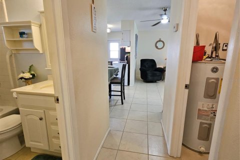 Casa en venta en Port Charlotte, Florida, 2 dormitorios, 91.79 m2 № 1567199 - foto 17