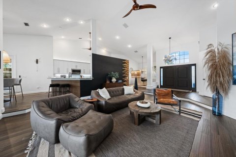 Villa ou maison à vendre à Sanford, Floride: 4 chambres, 251.58 m2 № 2427109 - photo 6