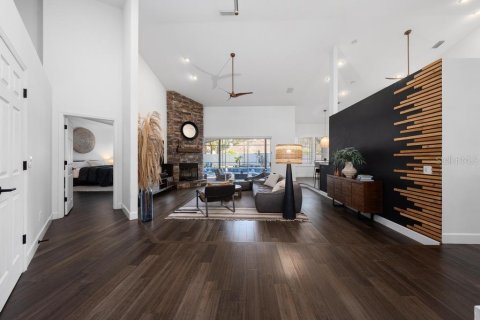 Villa ou maison à vendre à Sanford, Floride: 4 chambres, 251.58 m2 № 2427109 - photo 4