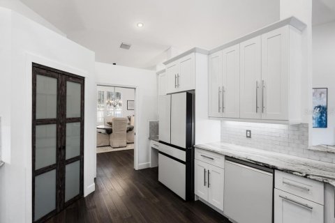 Villa ou maison à vendre à Sanford, Floride: 4 chambres, 251.58 m2 № 2427109 - photo 15