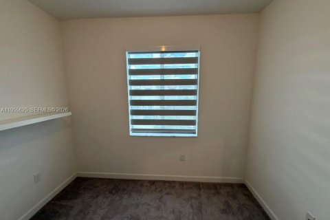 Adosado en alquiler en Miami, Florida, 3 dormitorios, 154.4 m2 № 2009500 - foto 24