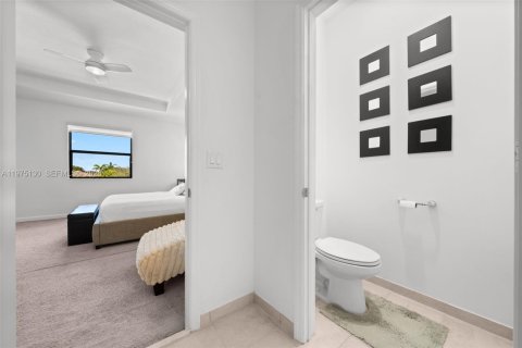 Casa en venta en Homestead, Florida, 5 dormitorios, 289.76 m2 № 2040742 - foto 29