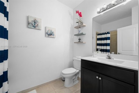 Casa en venta en Homestead, Florida, 5 dormitorios, 289.76 m2 № 2040742 - foto 3