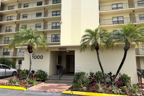 Condo in Clearwater, Florida, 2 bedrooms № 2106923 - photo 3