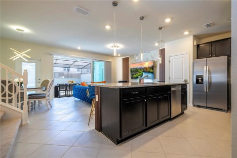 Townhouse in Clermont, Florida 5 bedrooms, 211.91 sq.m. № 2359353 - photo 15